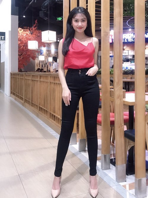 Quần Skinny màu đen lưng cao D6875