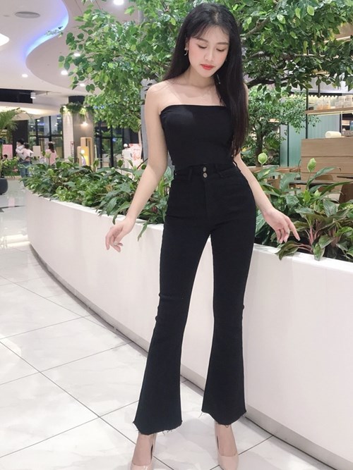 Quần ống loe màu đen trơn DV6831