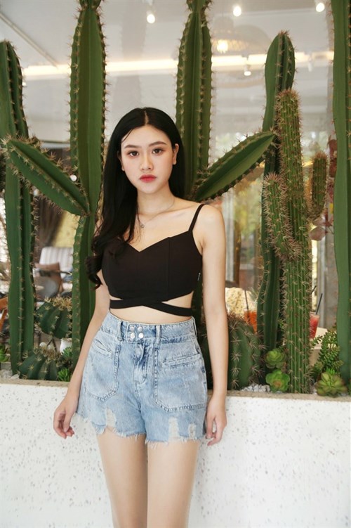 Short jean phong cách