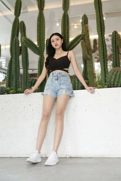 Short jean phong cách