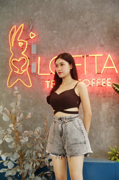 Short jean phong cách